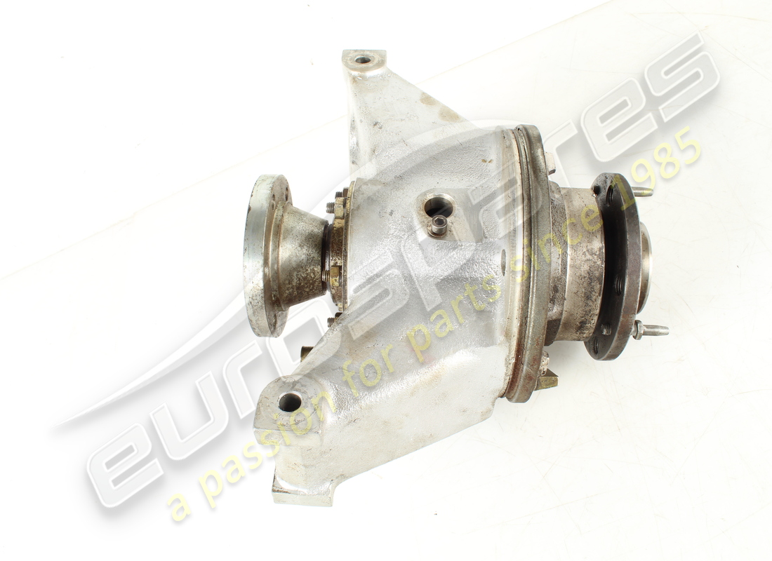 used ferrari rh rear hub. part number eap1726470 (3)