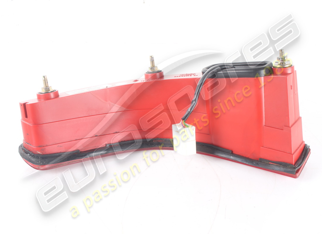 used maserati rh tail light. part number 383100138 (3)