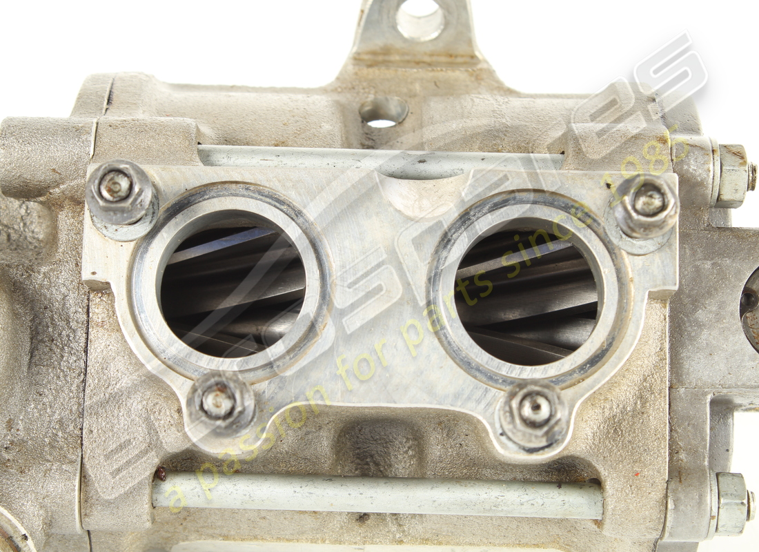 used ferrari recovery pump body with stud bolts. part number 143276 (3)