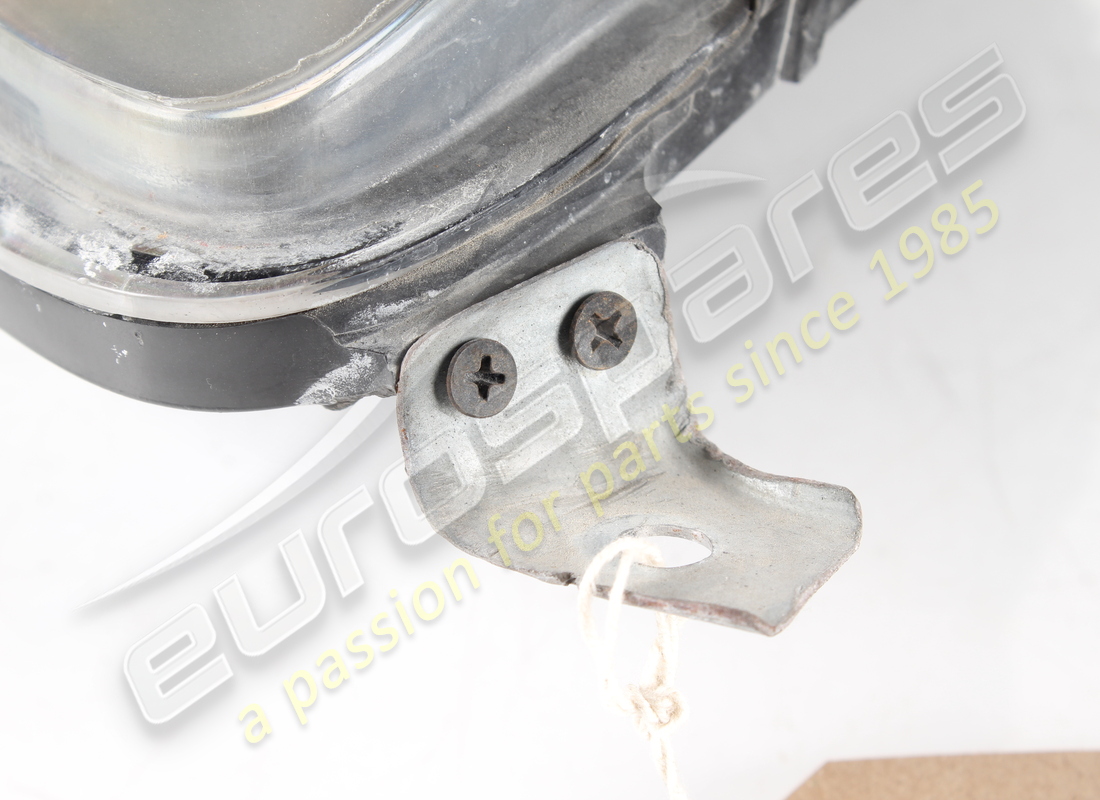 damaged ferrari rh bi-xenon headlight afs. part number 251357 (4)