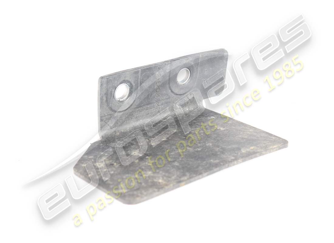 USED MASERATI RH GUARD. PART NUMBER 670156981 (1) used maserati rh guard. part number 670156981 (1)