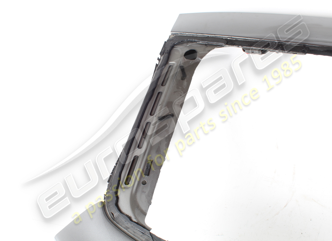 used ferrari tailgate assembly. part number 84025411 (3)