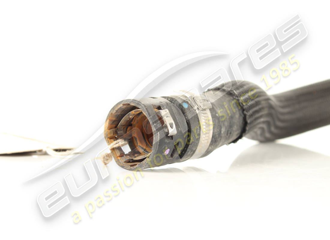 USED FERRARI PIPE FROM PUMP TO AIR CONDITIONING UNIT. PART NUMBER 276915 (2) used ferrari pipe from pump to air conditioning unit. part number 276915 (2)