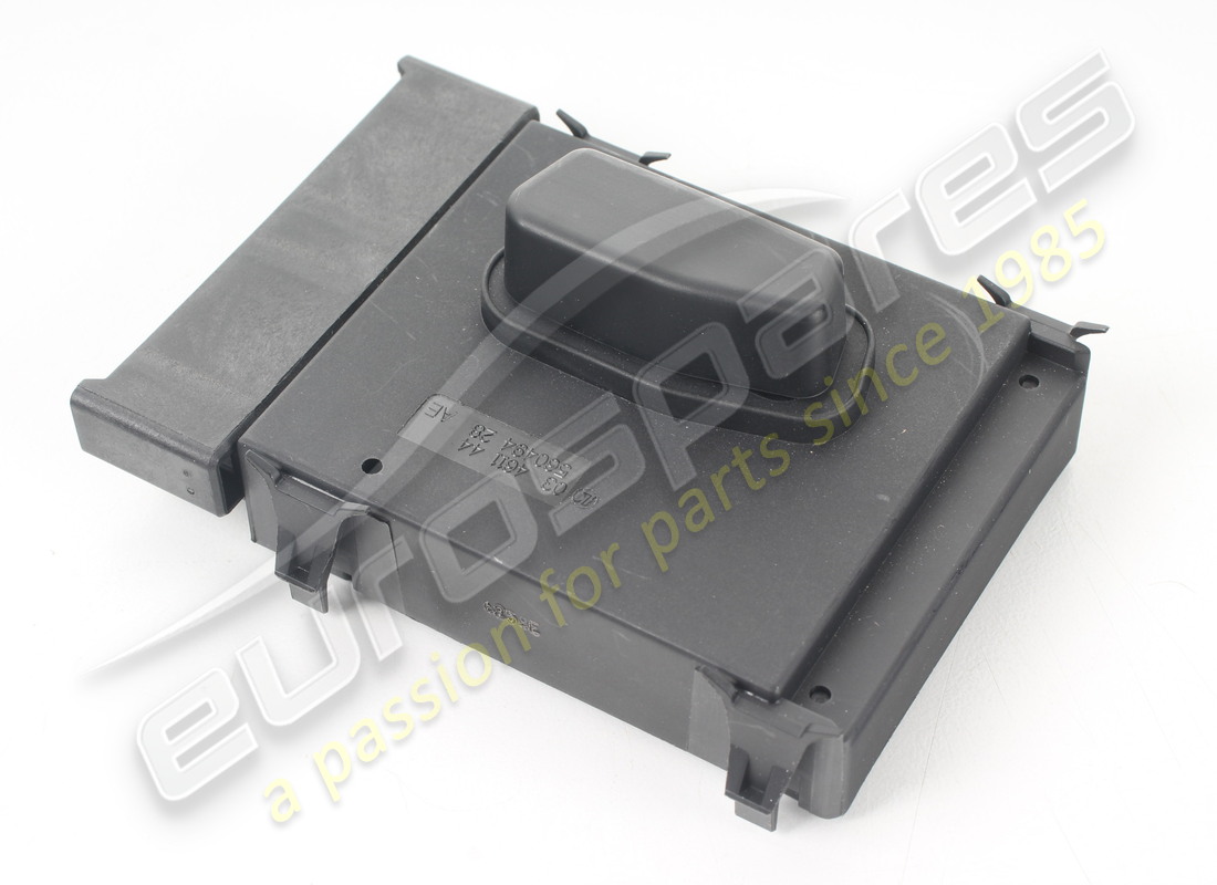 new maserati rh seat switch 6w. part number 670008201 (1)