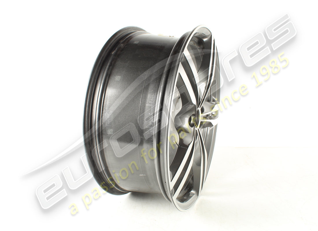 used ferrari front wheel. part number 855340 (3)