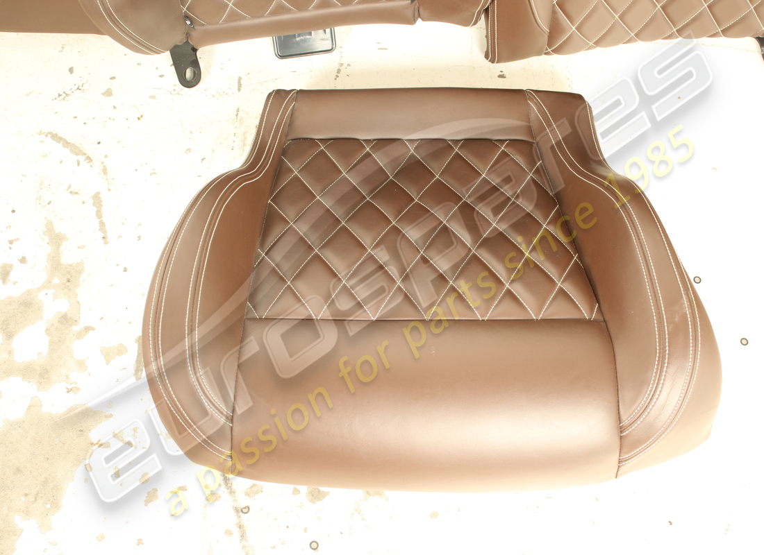 USED FERRARI COMPLETE SEAT SET WITH REAR SCREENS. PART NUMBER EAP1564144 (20) used ferrari complete seat set with rear screens. part number eap1564144 (20)