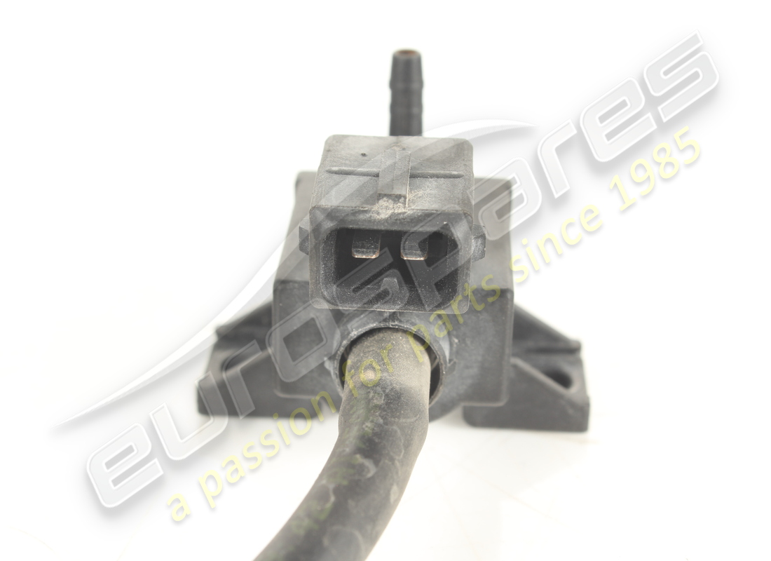 USED FERRARI SOLENOID VALVE COMPLETE WITH. PART NUMBER 283001 (4) used ferrari solenoid valve complete with. part number 283001 (4)