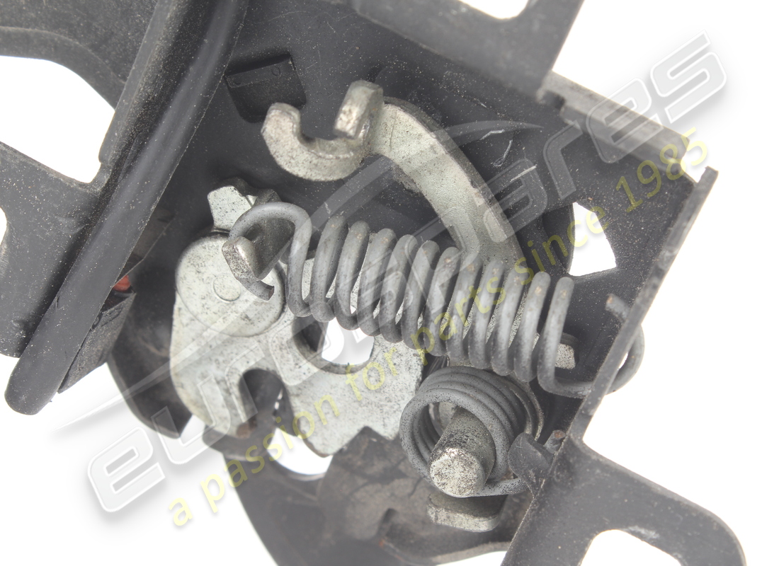 used ferrari lid lock. part number 83752200 (3)