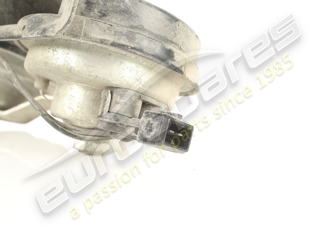 USED FERRARI HORN ASSEMBLY (WITH BRACKET). PART NUMBER 251347 (3) used ferrari horn assembly (with bracket). part number 251347 (3)