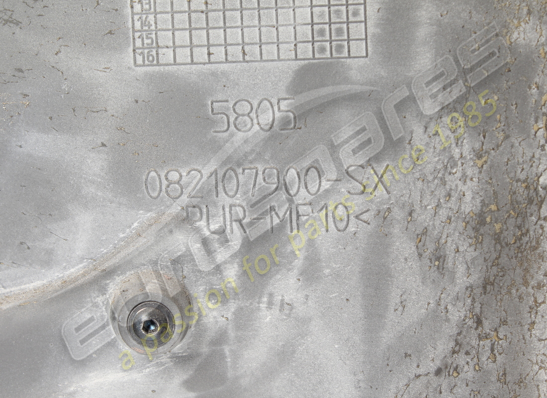 USED FERRARI LH TAILGATE TRIM. PART NUMBER 84406207 (6) used ferrari lh tailgate trim. part number 84406207 (6)