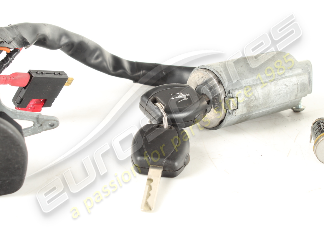 USED EUROSPARES COMPLETE LOCK & KEY SET. PART NUMBER EAP1726466 (3) used eurospares complete lock & key set. part number eap1726466 (3)