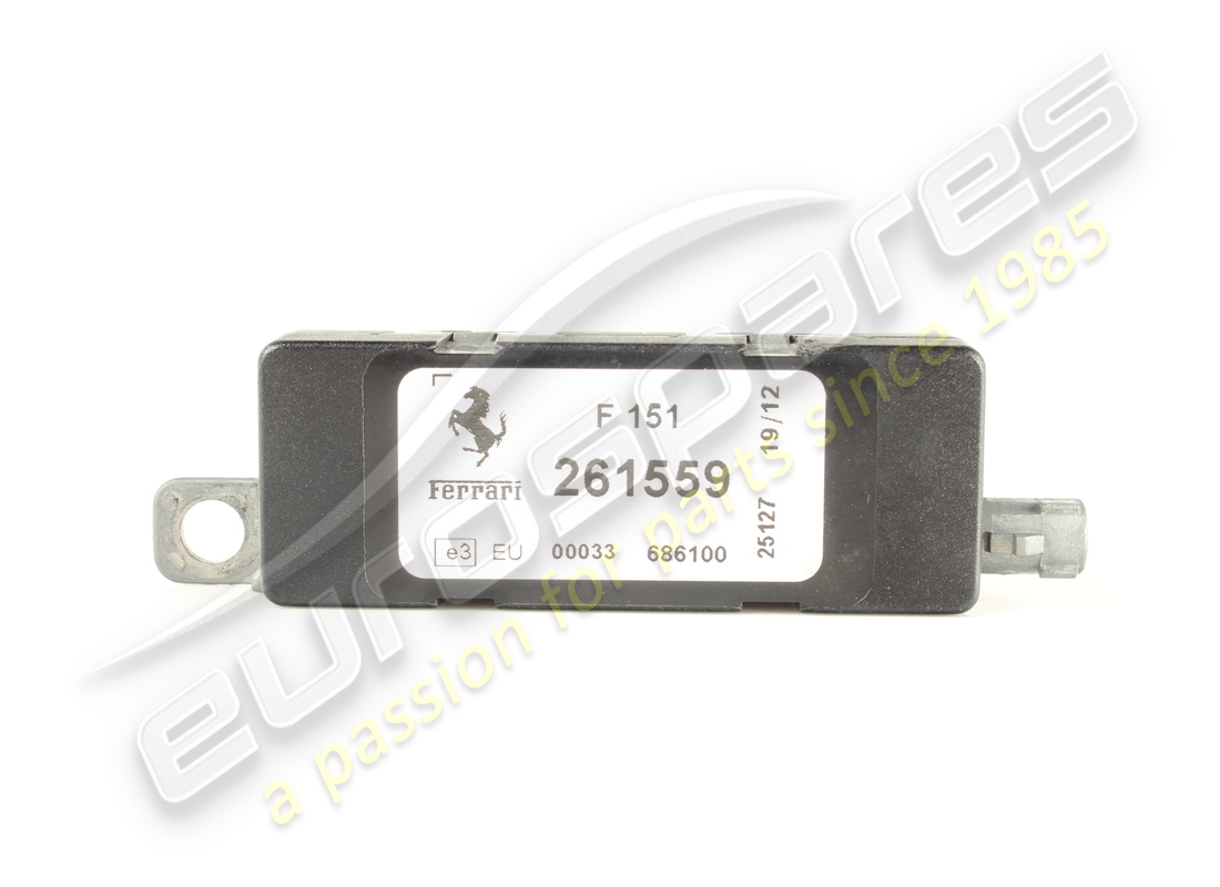 used ferrari am/fm amplifier -standard-. part number 261559 (1)