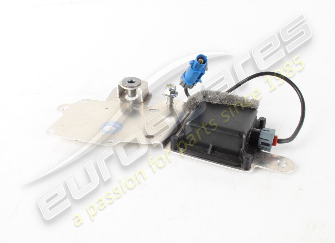 USED Ferrari ANTENNA GNSS . PART NUMBER 957961 (1)