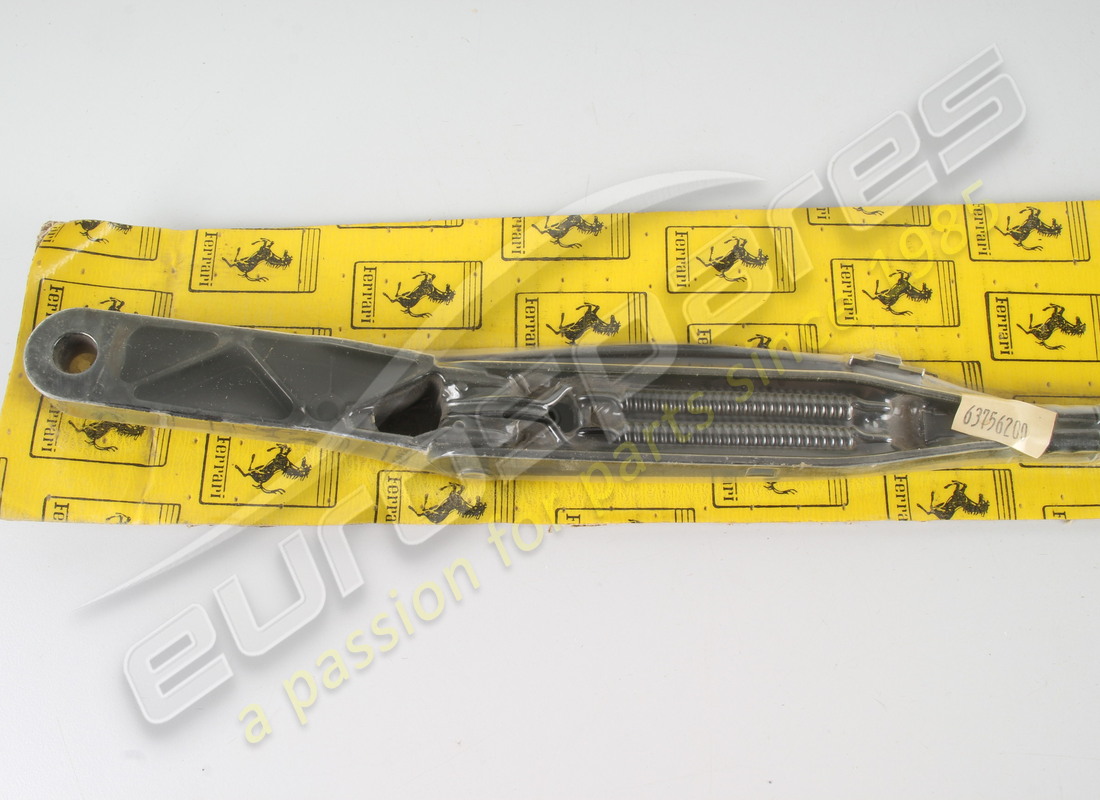 NEW FERRARI RH WIPER ARM LHD PART NUMBER 63756200 (2) new ferrari rh wiper arm lhd part number 63756200 (2)