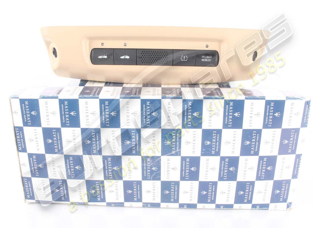 NEW (OTHER) MASERATI BUTTON PLATE BEIGE. PART NUMBER 80183330 (1) new (other) maserati button plate beige. part number 80183330 (1)