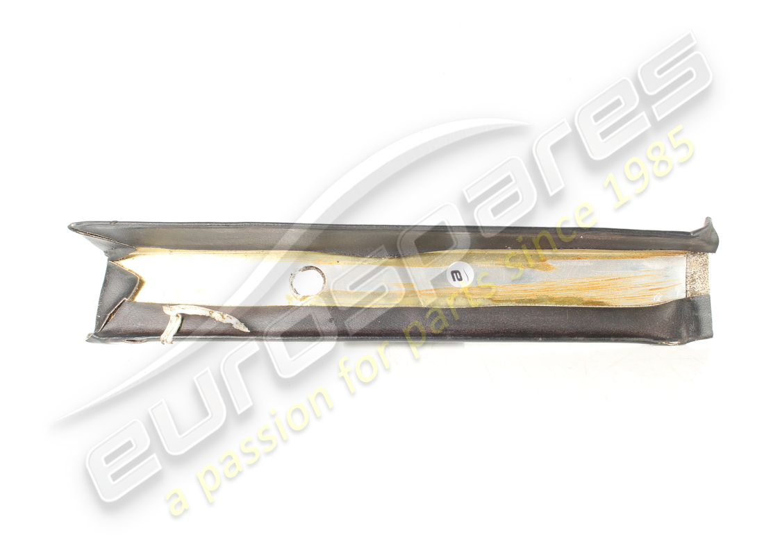 USED FERRARI RH CENTRE MOULDING . PART NUMBER 60686000 (1)