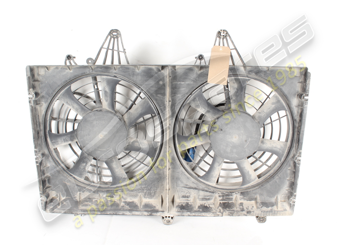 DAMAGED FERRARI COWL WITH ELECTRIC FANS. PART NUMBER 267211 (6) damaged ferrari cowl with electric fans. part number 267211 (6)