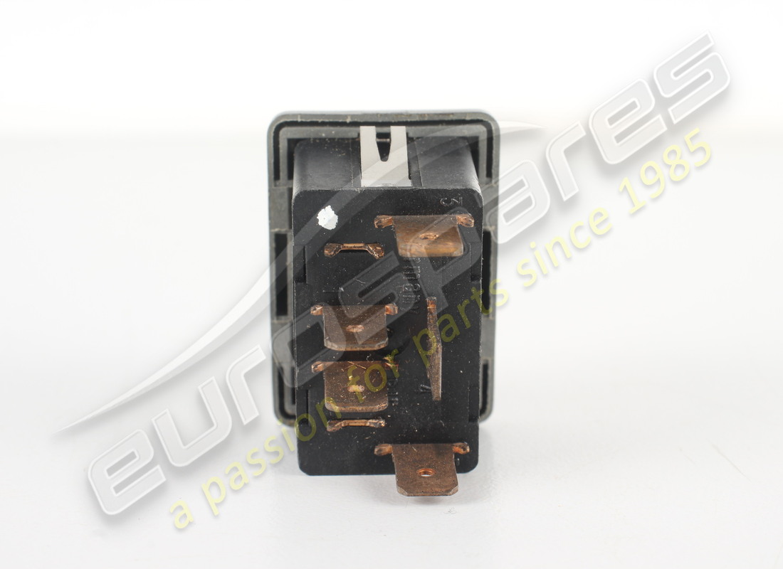 NEW FERRARI INTERIOR SPOTLIGHT SWITCH. PART NUMBER 153124 (5) new ferrari interior spotlight switch. part number 153124 (5)