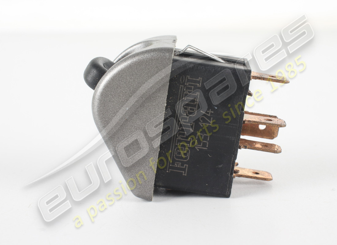 NEW FERRARI INTERIOR SPOTLIGHT SWITCH. PART NUMBER 153124 (4) new ferrari interior spotlight switch. part number 153124 (4)