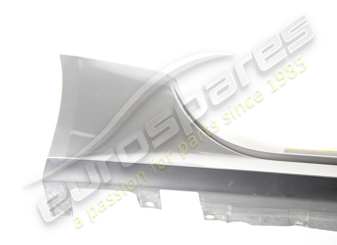 USED FERRARI RH SILL TRIM LATERAL TRIM. PART NUMBER 83314910 (2) used ferrari rh sill trim lateral trim. part number 83314910 (2)