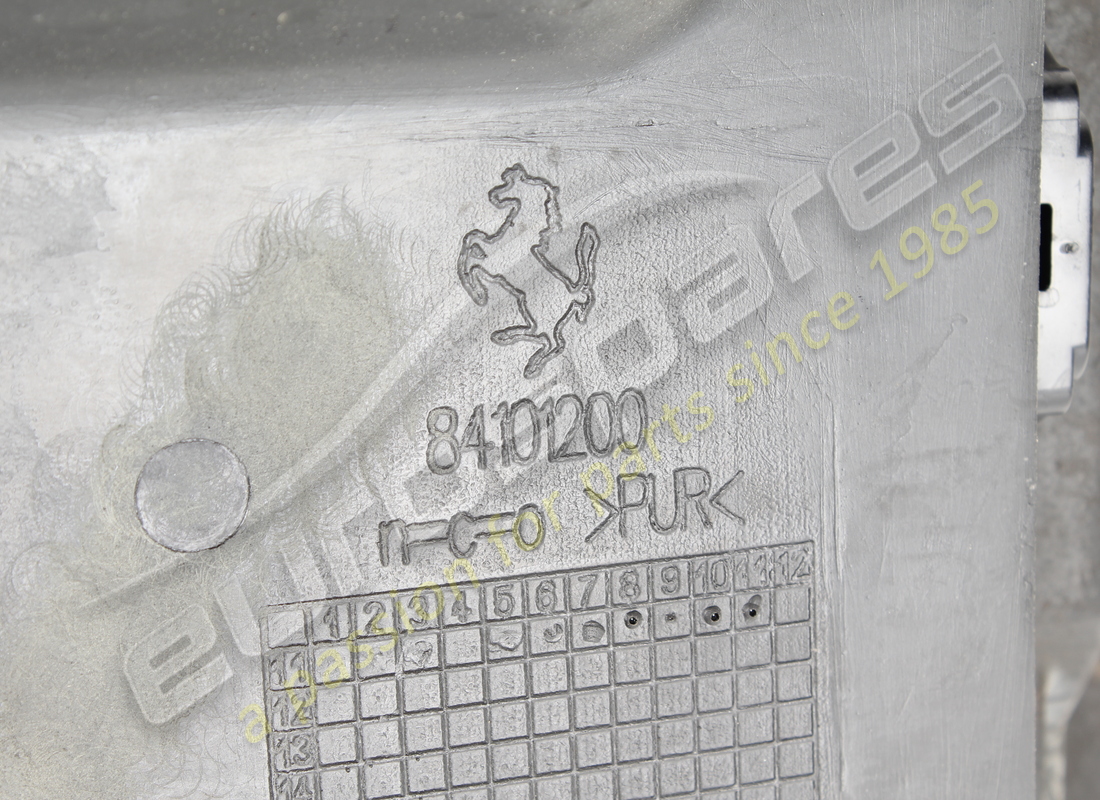 used ferrari rh side panel. part number 84119400 (6)