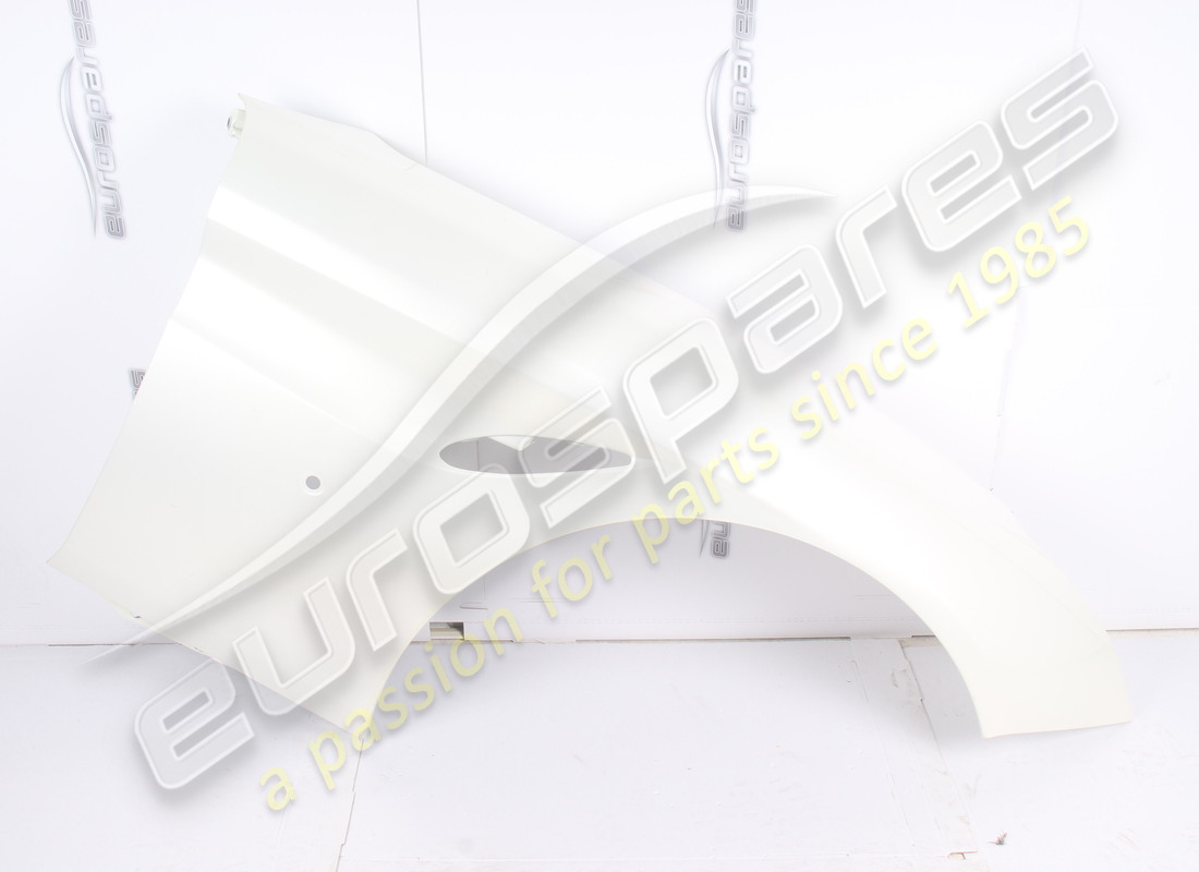 used ferrari front rh fender. part number 85036311 (1)