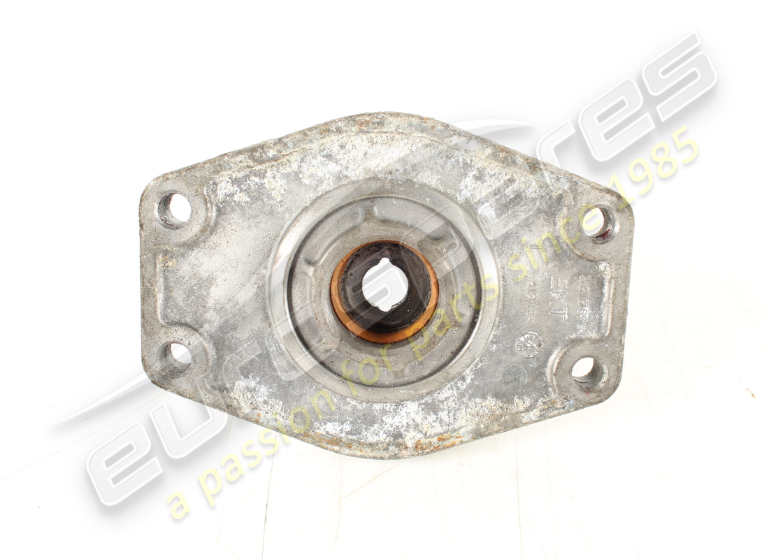 USED Maserati COMPLETE REAR TOP MOUNT . PART NUMBER 217353 (1)