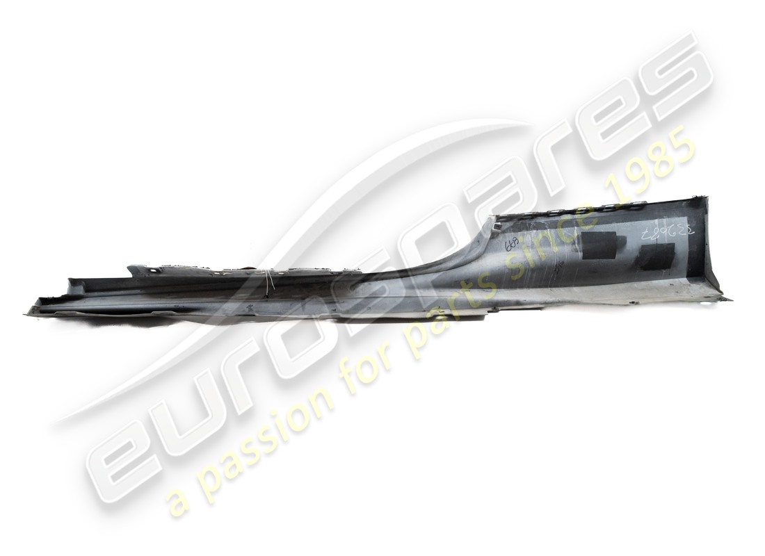 used ferrari complete rh underdoor trim. part number 985861771 (7)
