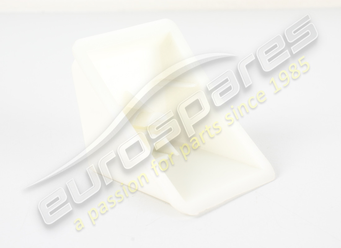 new maserati bracket. part number 388300528 (1)