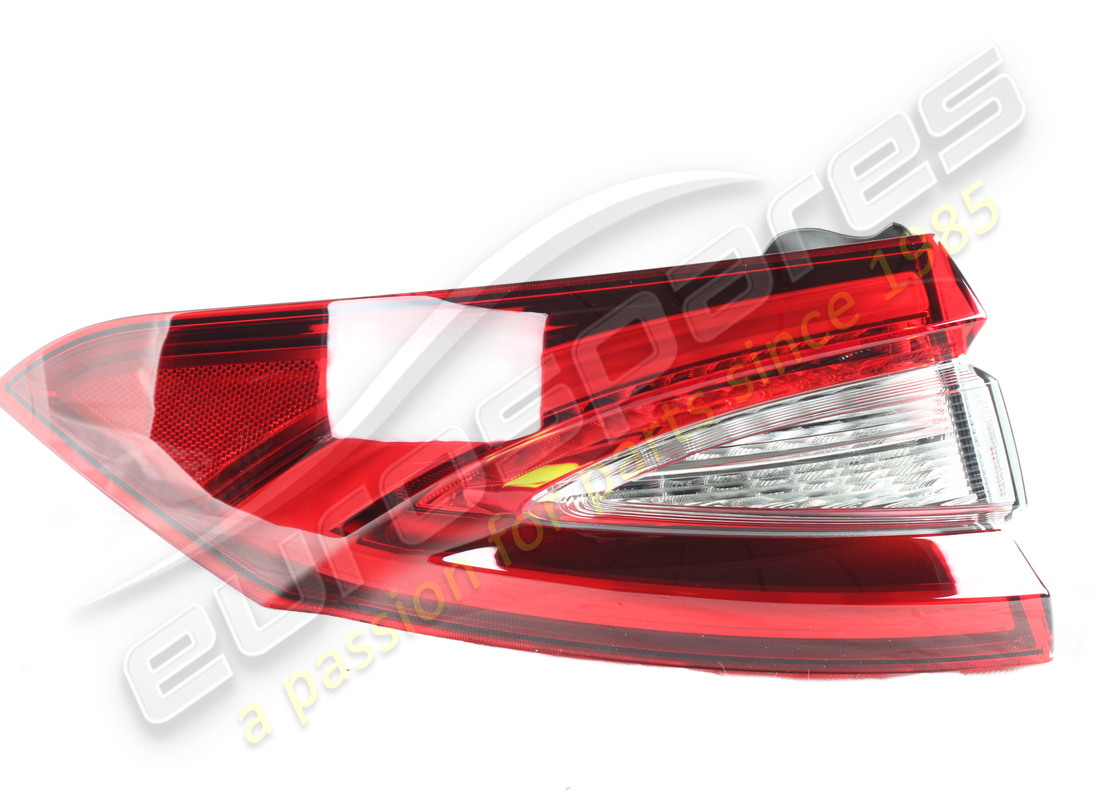 new maserati rear lh fixed tail light. part number 670106237 (1)