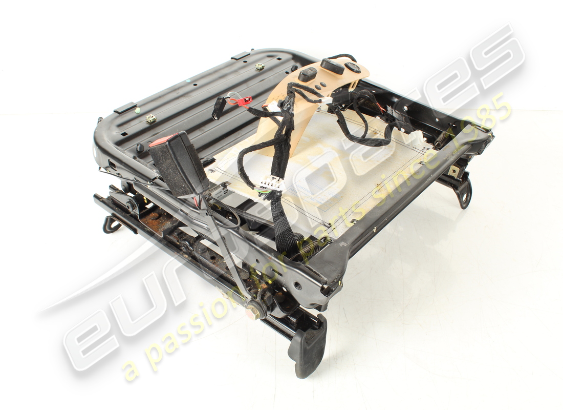 used maserati front rh cushion structure r. part number 980139483 (4)