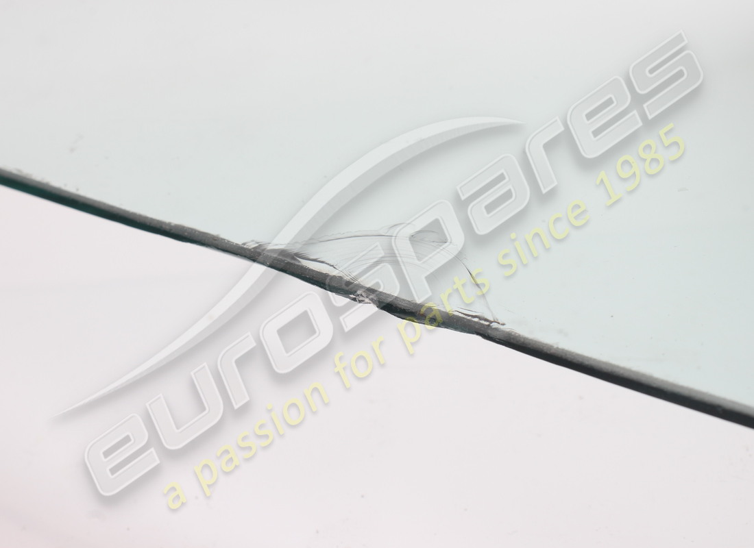 NEW (OTHER) FERRARI LH FRONT QUARTER LIGHT GLASS. PART NUMBER 62395900 (5) new (other) ferrari lh front quarter light glass. part number 62395900 (5)