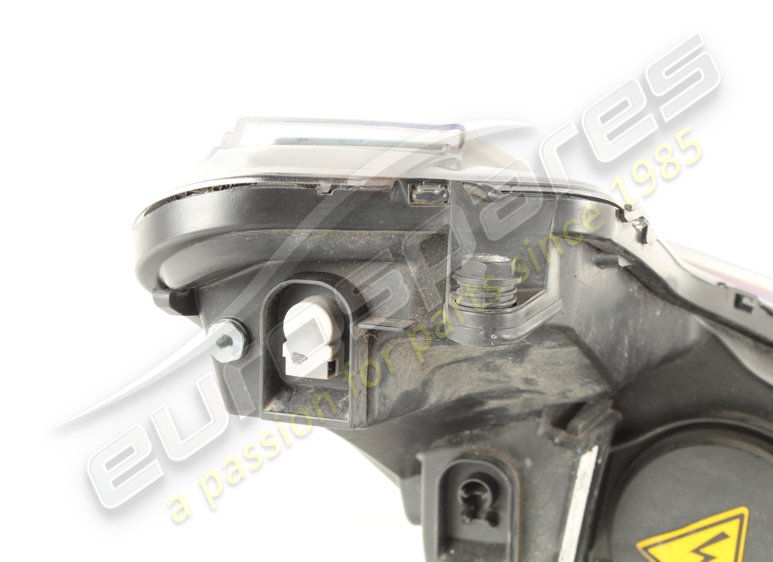 USED FERRARI LH BI-XENON HEADLIGHT. PART NUMBER 318962 (7) used ferrari lh bi-xenon headlight. part number 318962 (7)