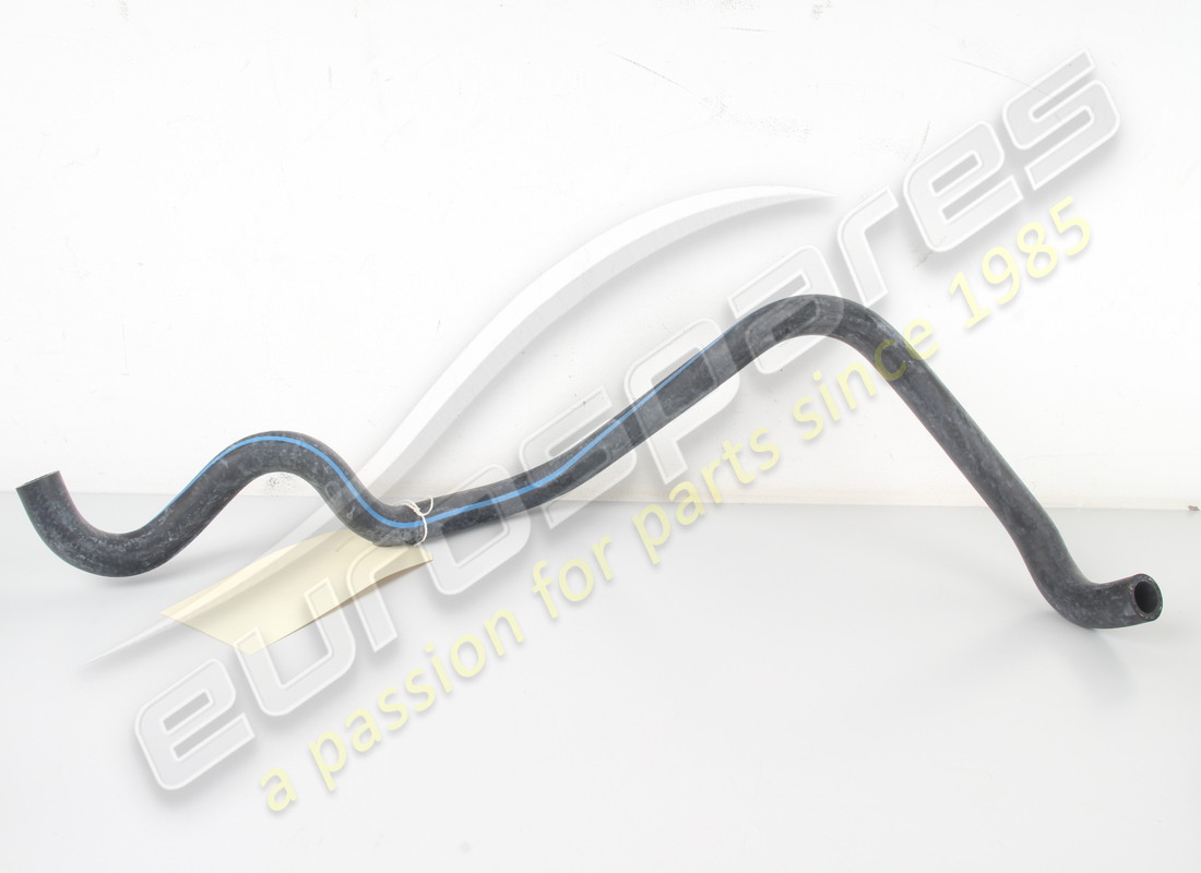 new aston martin hose, heater water pump to heater. part number 1r12890865ad (1)