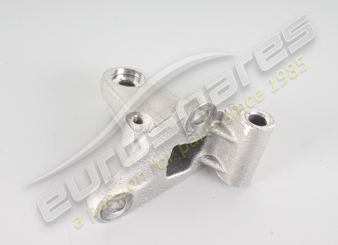 NEW FERRARI REAR SUPPORT. PART NUMBER 252280 (3) new ferrari rear support. part number 252280 (3)