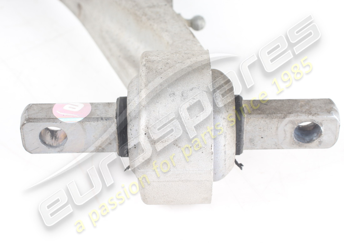 USED FERRARI COMPLETE RH FRONT UPPER ARM. PART NUMBER 269263 (4) used ferrari complete rh front upper arm. part number 269263 (4)