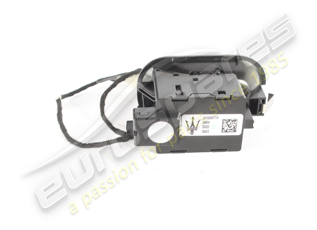 USED MASERATI STEERING COLUMN ADJUSTMENT C. PART NUMBER 670265777 (2) used maserati steering column adjustment c. part number 670265777 (2)