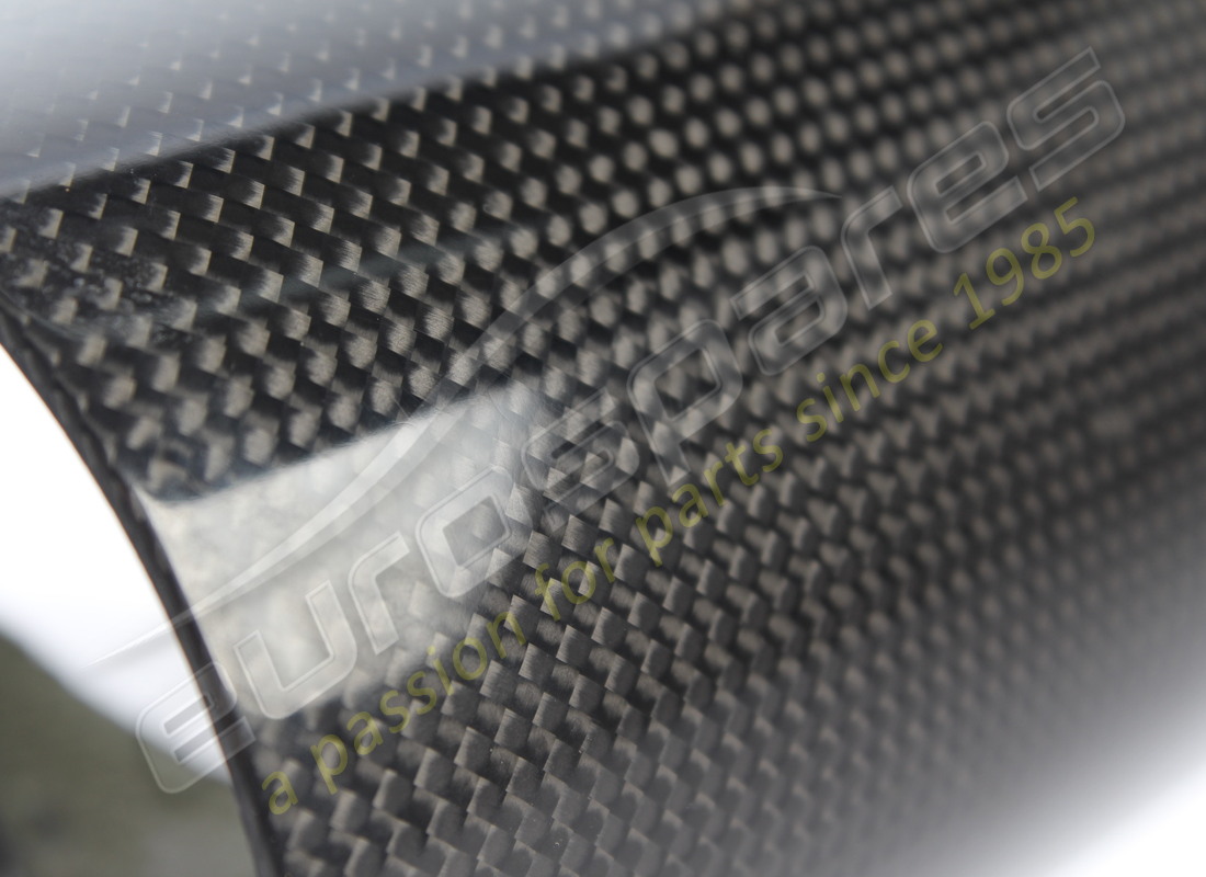 USED FERRARI LH VENT TUBE. PART NUMBER 89077100 (2) used ferrari lh vent tube. part number 89077100 (2)