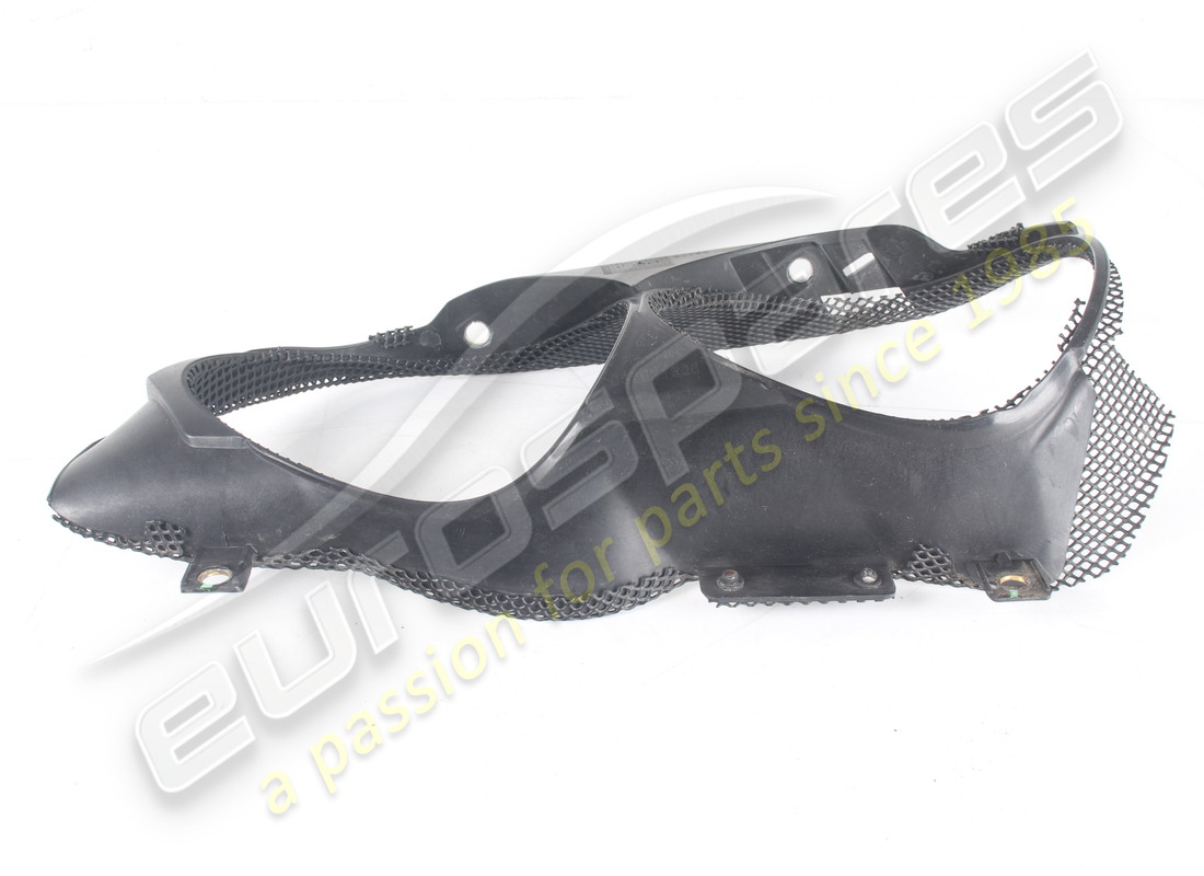 used ferrari complete rh tail light grille. part number 87921100 (3)