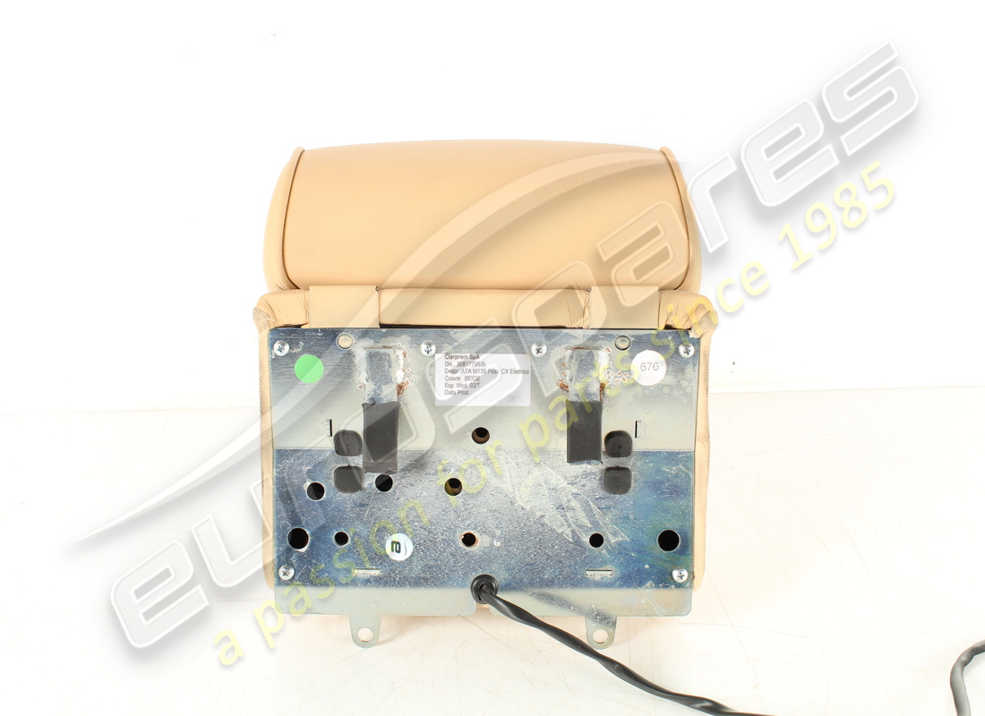 USED MASERATI APPOGGIATESTA POSTER.CENTRAL. PART NUMBER 981420101 (4) used maserati appoggiatesta poster.central. part number 981420101 (4)