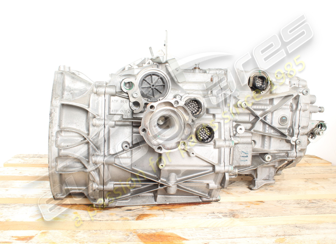 USED FERRARI COMPLETE DUAL CLUTCH GEARBOX. PART NUMBER 342723 (2) used ferrari complete dual clutch gearbox. part number 342723 (2)