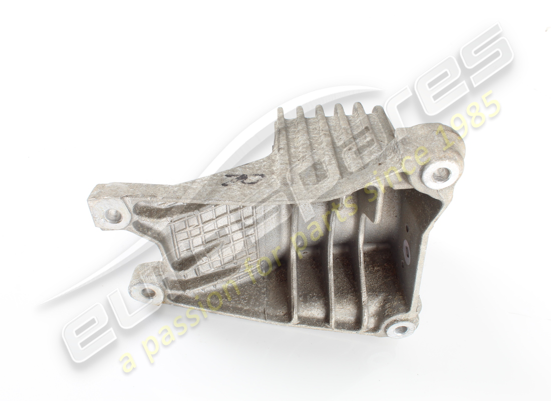 used ferrari rh rear gearbox mounting str. part number 274285 (3)