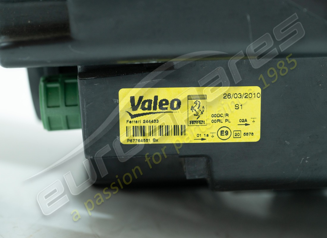 damaged ferrari lh bi-xenon headlight -with a. part number 244433 (9)