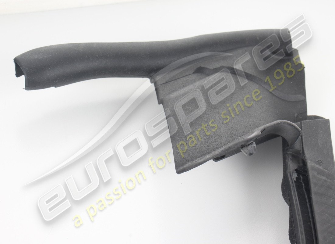 NEW MASERATI LH FRONT INNER GLASS SCRAPER. PART NUMBER 670157884 (3) new maserati lh front inner glass scraper. part number 670157884 (3)