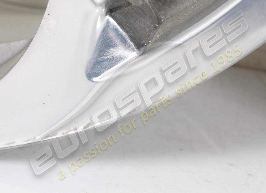 used lamborghini cassiopea wheel set (silver). part number 0r1400091 (3)