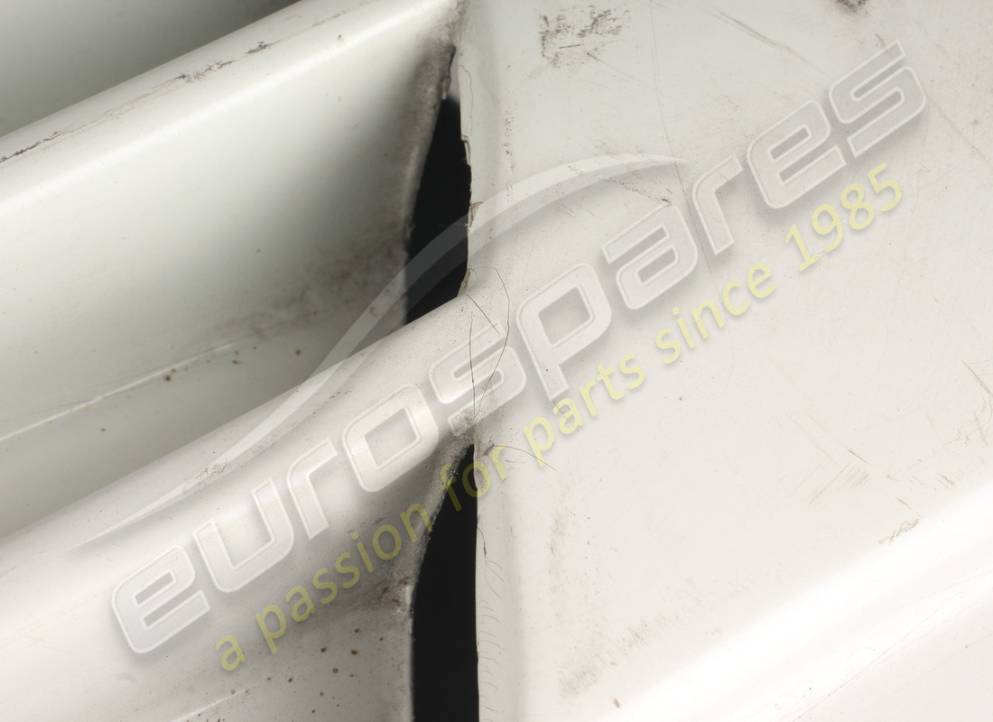 NEW (OTHER) LAMBORGHINI RH SKIRT EXTERIOR COVER. PART NUMBER 007010070 (10) new (other) lamborghini rh skirt exterior cover. part number 007010070 (10)