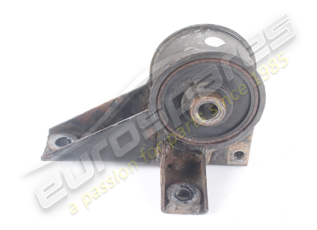 used maserati differential mount side bracket. part number 376200165 (3)