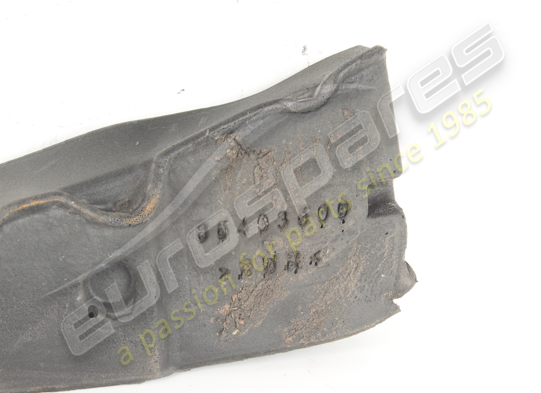 USED Ferrari REAR PAD FOR RH FRONT FENDER . PART NUMBER 85403500 (1)