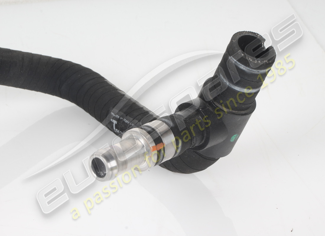 USED FERRARI MANICOTTO INGRESSO RADIATORE. PART NUMBER 968516 (3) used ferrari manicotto ingresso radiatore. part number 968516 (3)