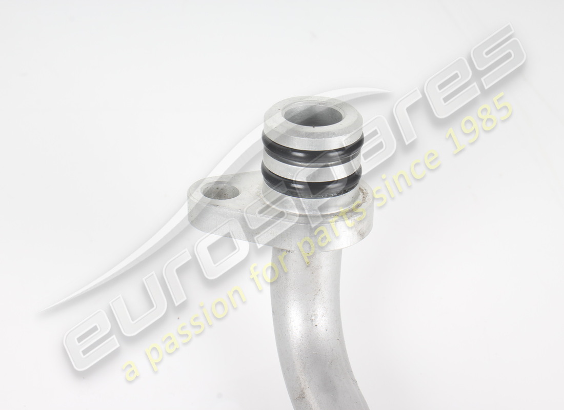 USED FERRARI RADIATOR OUTLET PIPE. PART NUMBER 909762 (3) used ferrari radiator outlet pipe. part number 909762 (3)